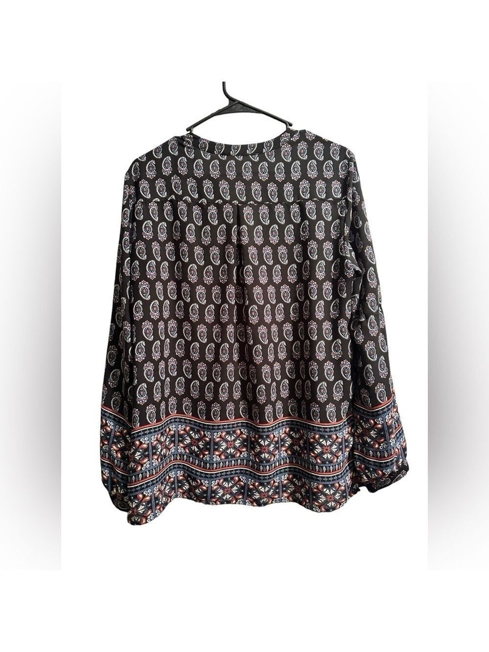 Lush Paisley Summer Sheer Blouse Womens Medium Black, Blue, Red Long Sleeves - Picture 2 of 16